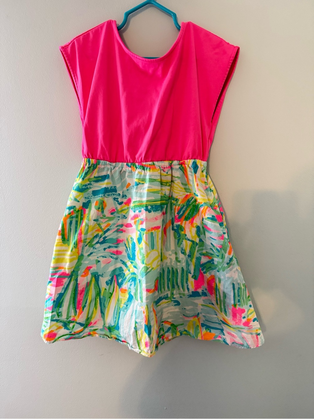 Lilly Pulitzer Kids Knit Shift
Dress Sea Salt And Sun size medium 6-7